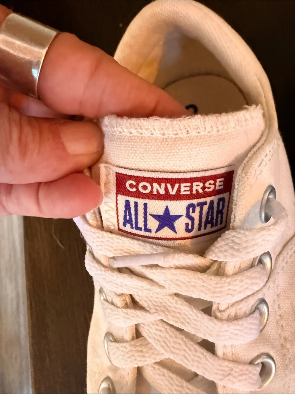 Converse Chuck Taylor All Star Low Top Sneakers women's size 6.5